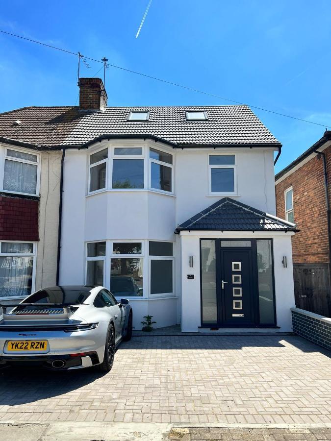 ロンドン Wembley Stadium 5 Star Brand New Luxury Sleeps 14 With Parkingヴィラ エクステリア 写真