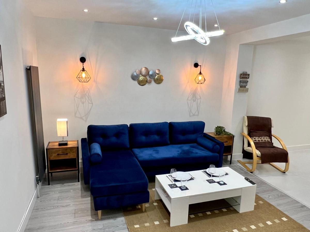 ロンドン Wembley Stadium 5 Star Brand New Luxury Sleeps 14 With Parkingヴィラ エクステリア 写真