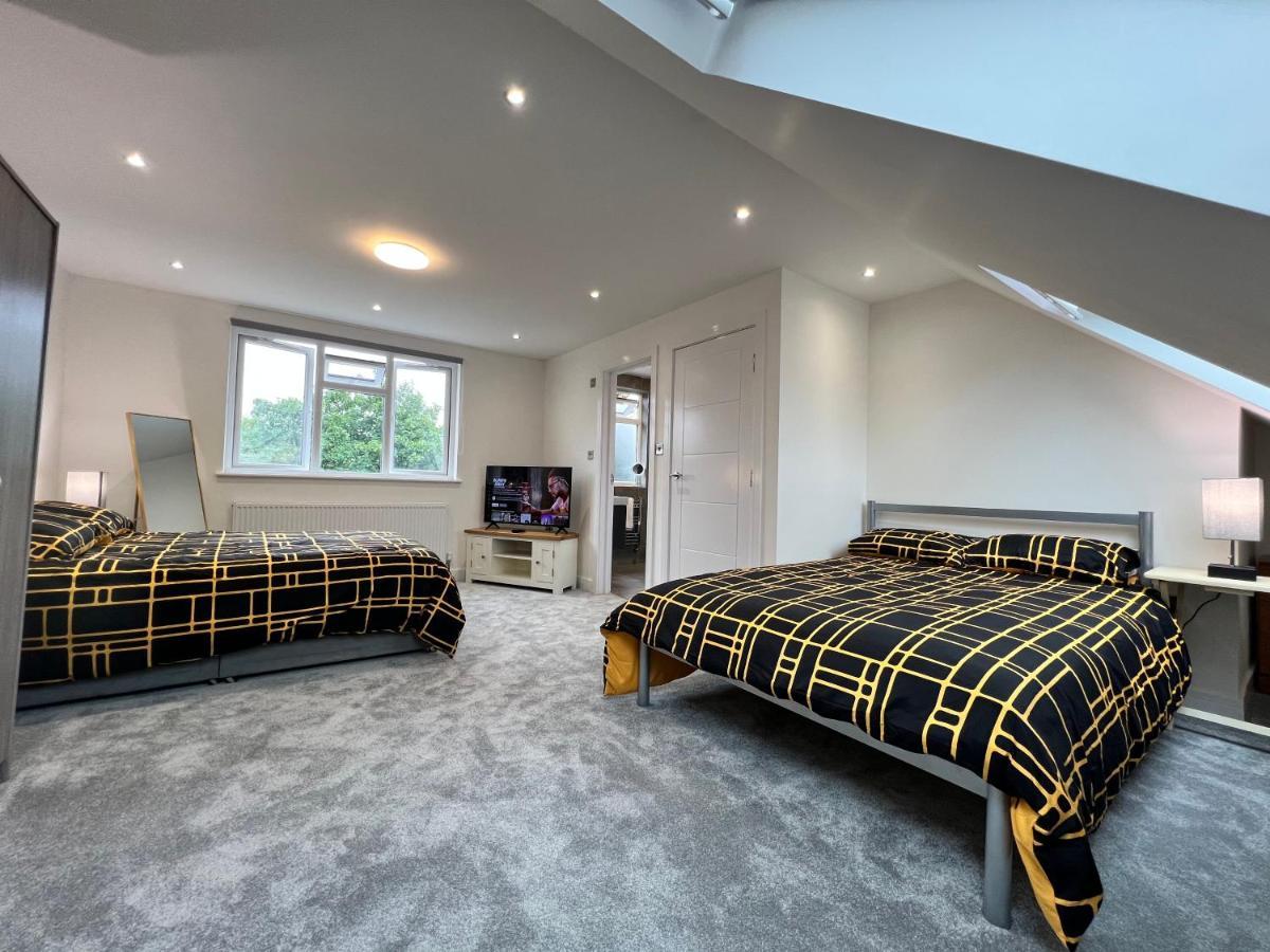 ロンドン Wembley Stadium 5 Star Brand New Luxury Sleeps 14 With Parkingヴィラ エクステリア 写真