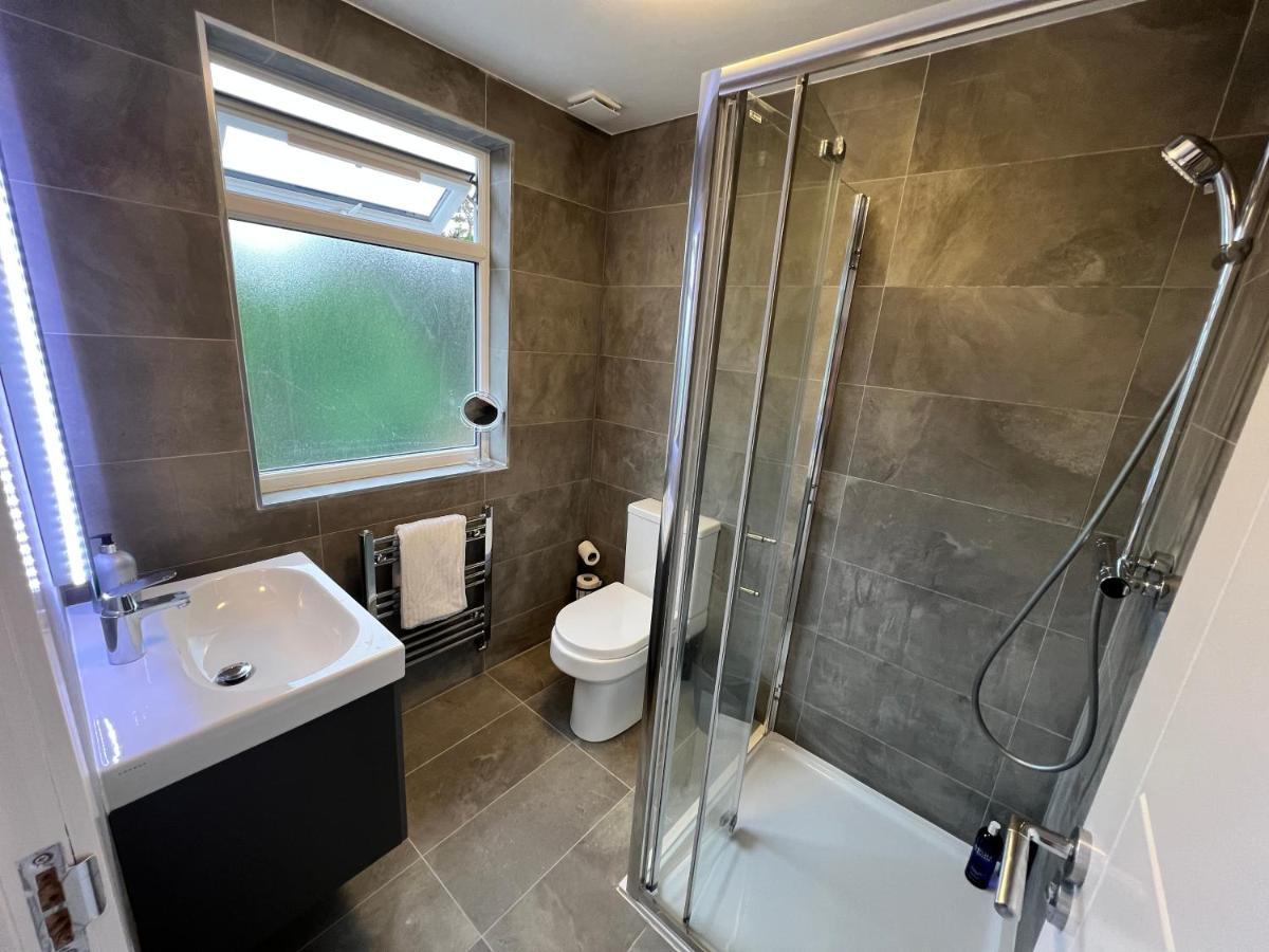 ロンドン Wembley Stadium 5 Star Brand New Luxury Sleeps 14 With Parkingヴィラ エクステリア 写真